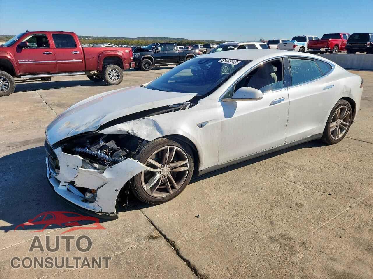 TESLA MODEL S 2015 - 5YJSA1S26FF091926