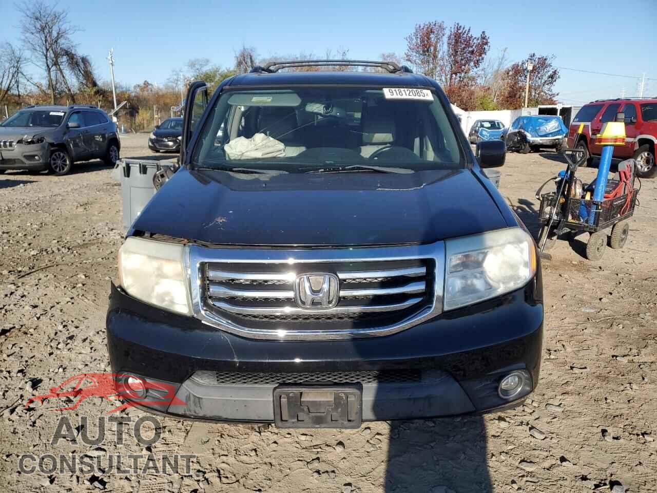 HONDA PILOT 2013 - 5FNYF4H65DB045556