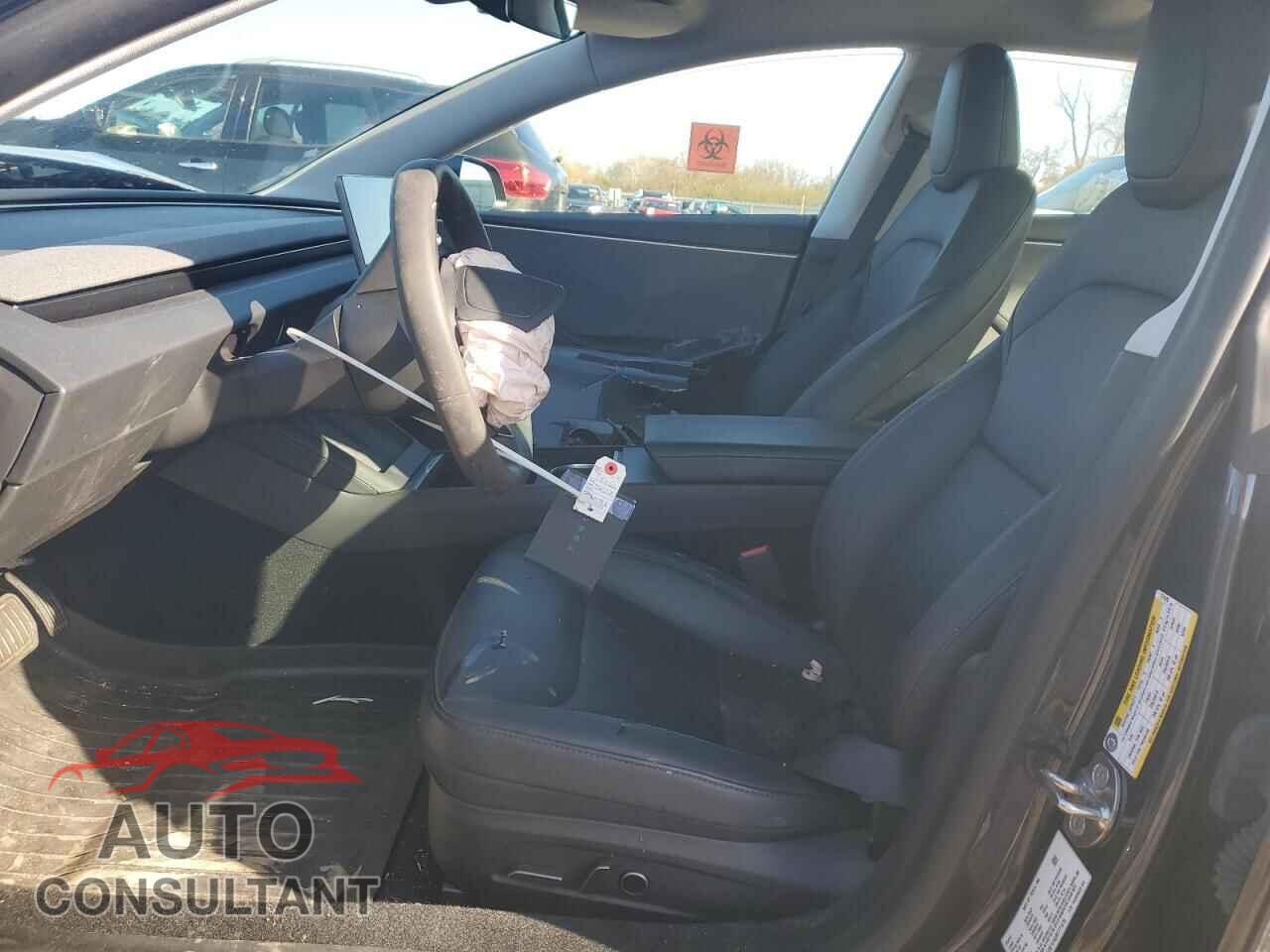 TESLA MODEL 3 2024 - 5YJ3E1EA5RF771476