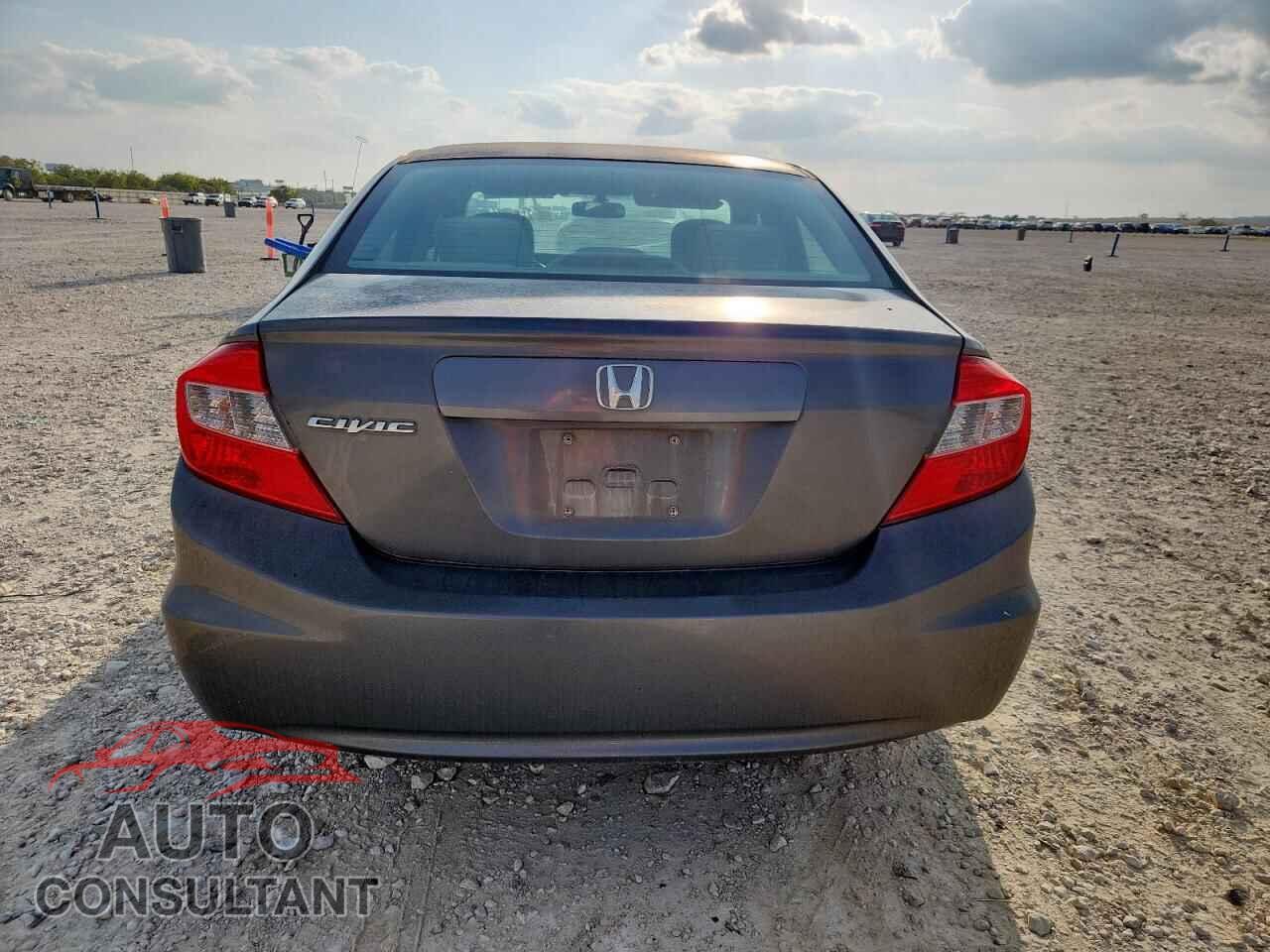 HONDA CIVIC 2012 - 2HGFB2F52CH608610