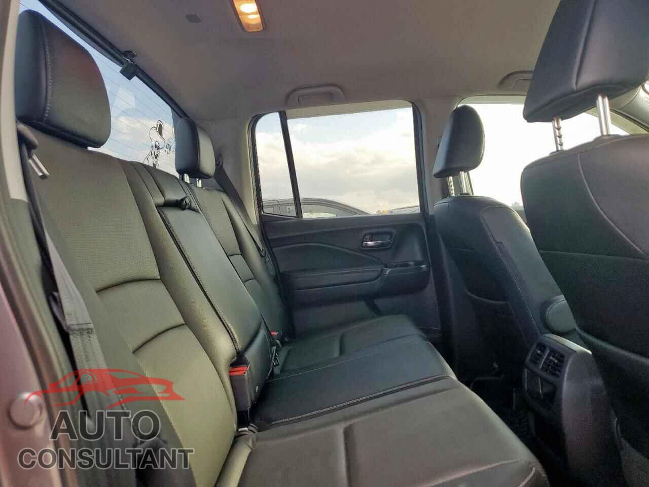 HONDA RIDGELINE 2017 - 5FPYK2F60HB002730