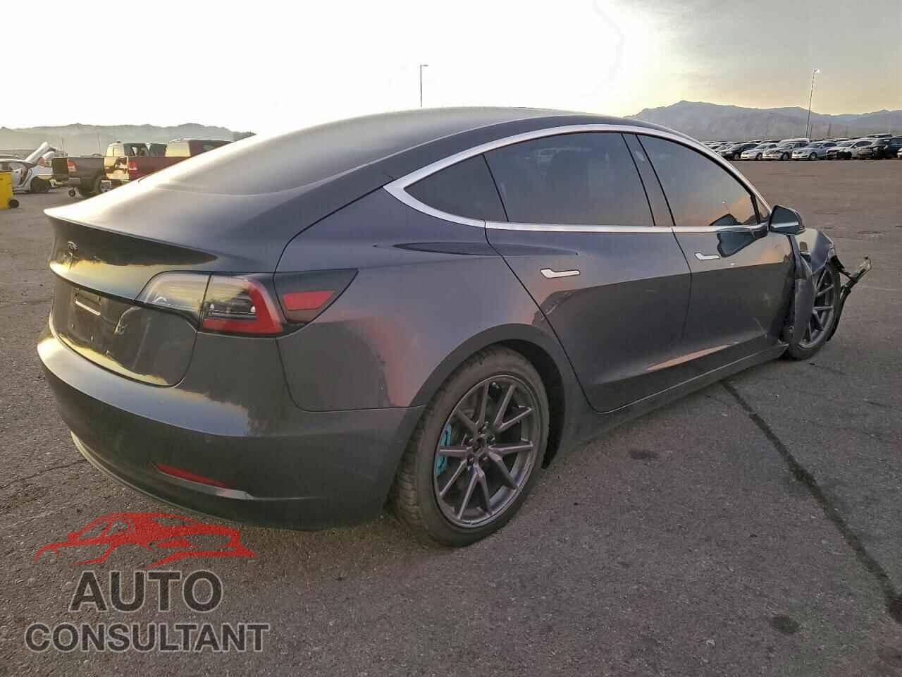 TESLA MODEL 3 2018 - 5YJ3E1EA9JF045253