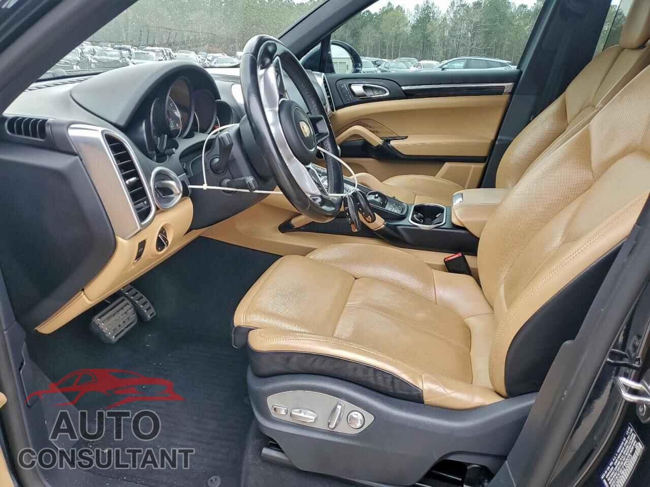 PORSCHE CAYENNE 2017 - WP1AB2A28HLA52012