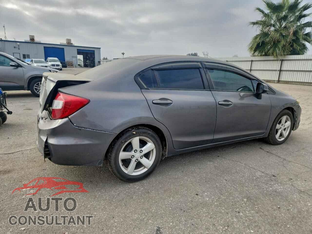 HONDA CIVIC 2012 - 2HGFB2F55CH606639