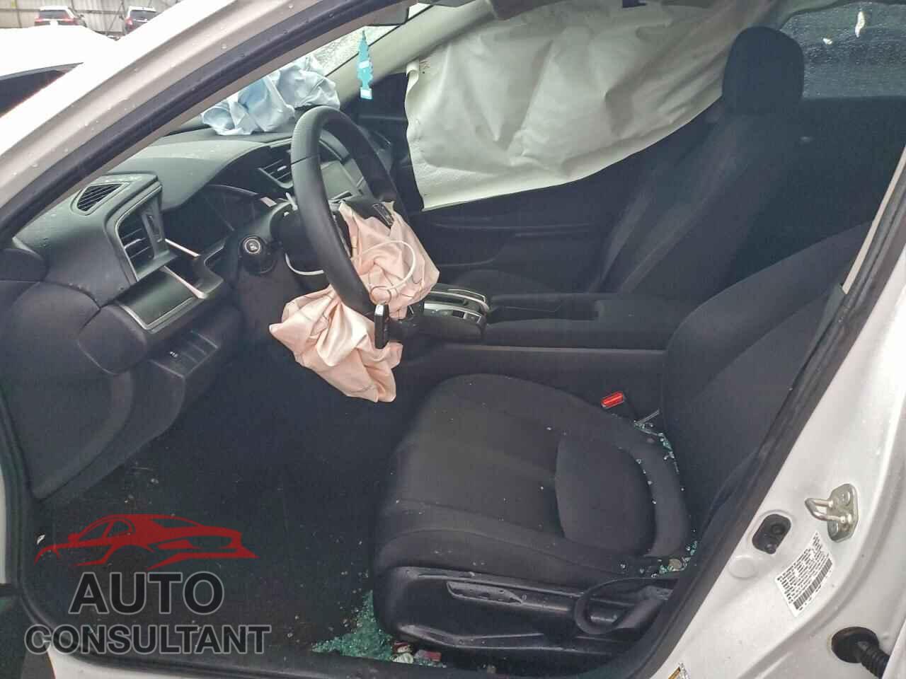 HONDA CIVIC 2016 - 2HGFC2F76GH575812