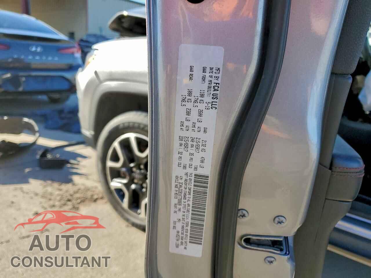 JEEP COMPASS 2019 - 3C4NJDDB1KT799928