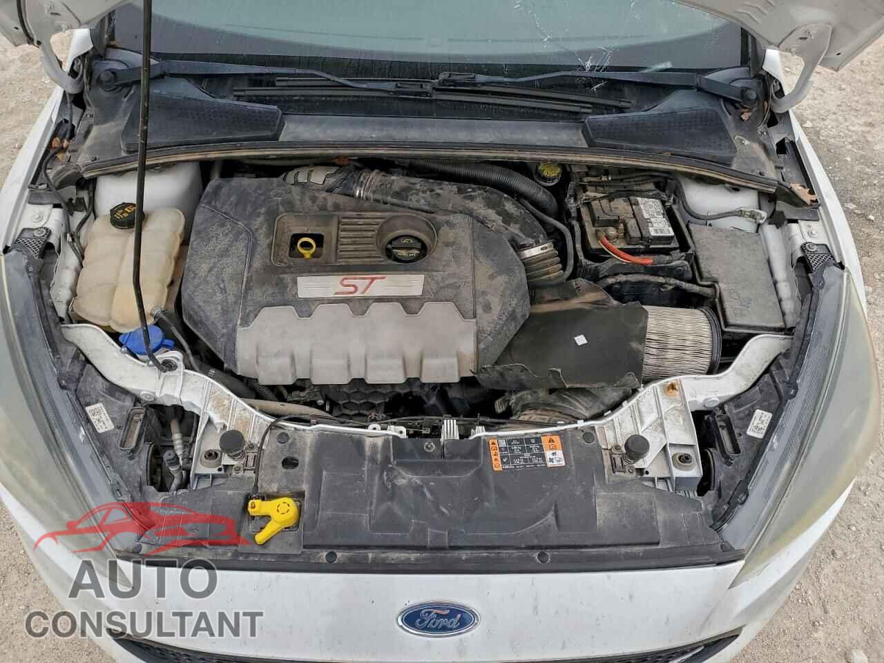 FORD FOCUS 2017 - 1FADP3L97HL290553