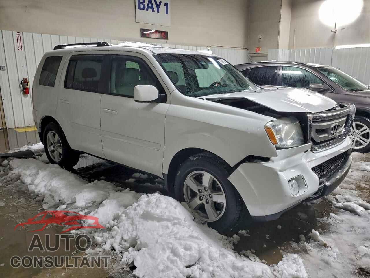 HONDA PILOT 2010 - 5FNYF4H50AB033060