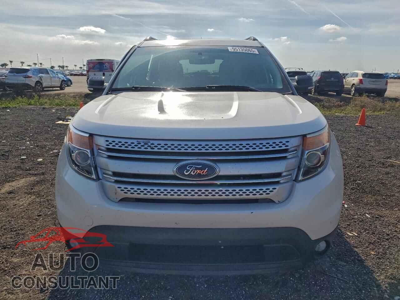 FORD EXPLORER 2013 - 1FM5K7D83DGC58143