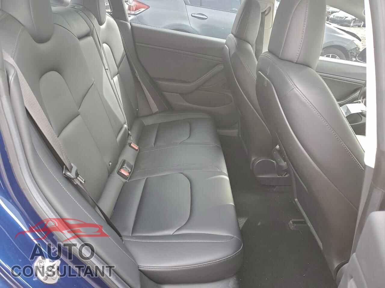 TESLA MODEL 3 2018 - 5YJ3E1EA1JF013123