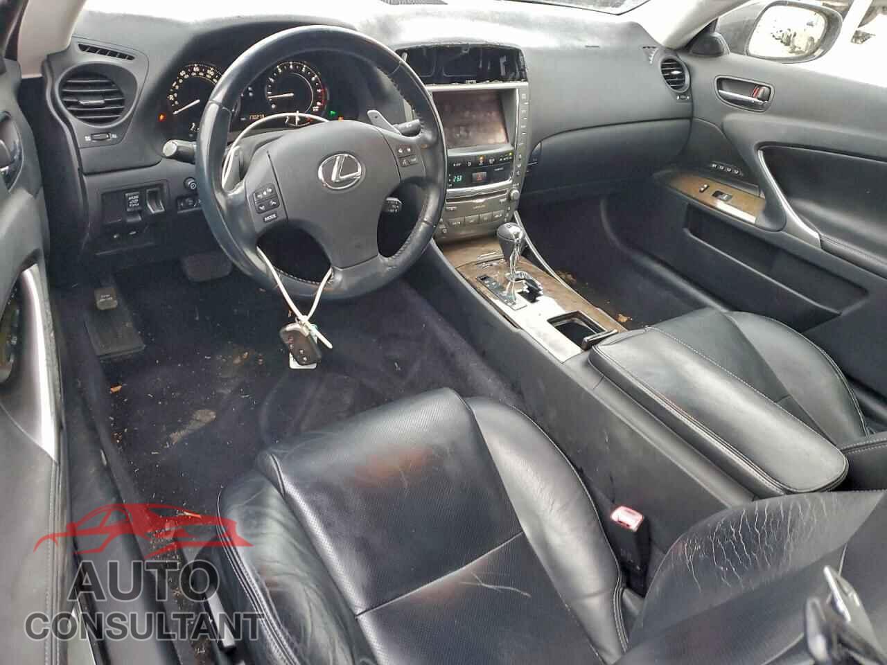 LEXUS IS 2010 - JTHFE2C23A2502624