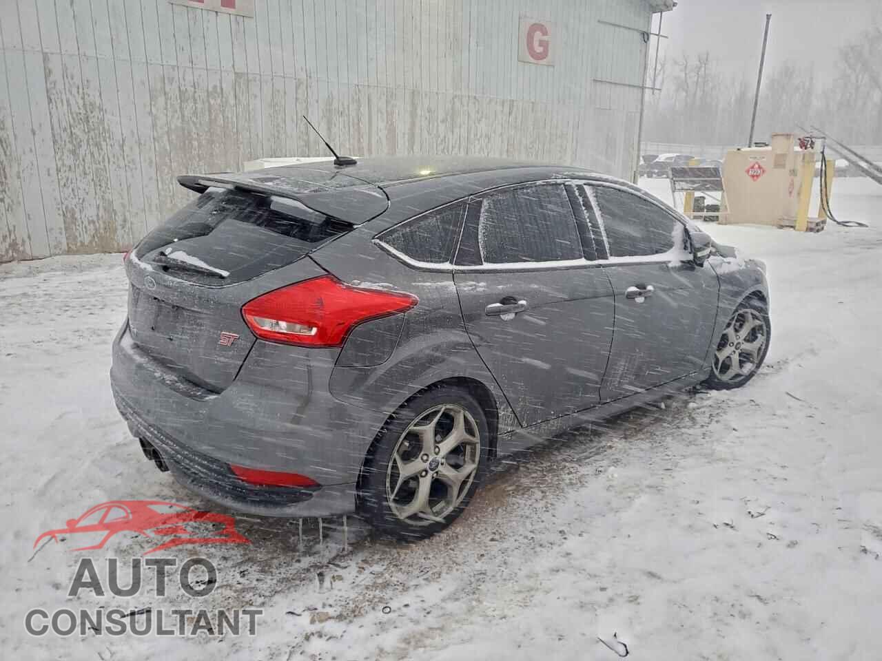 FORD FOCUS 2017 - 1FADP3L93HL273698