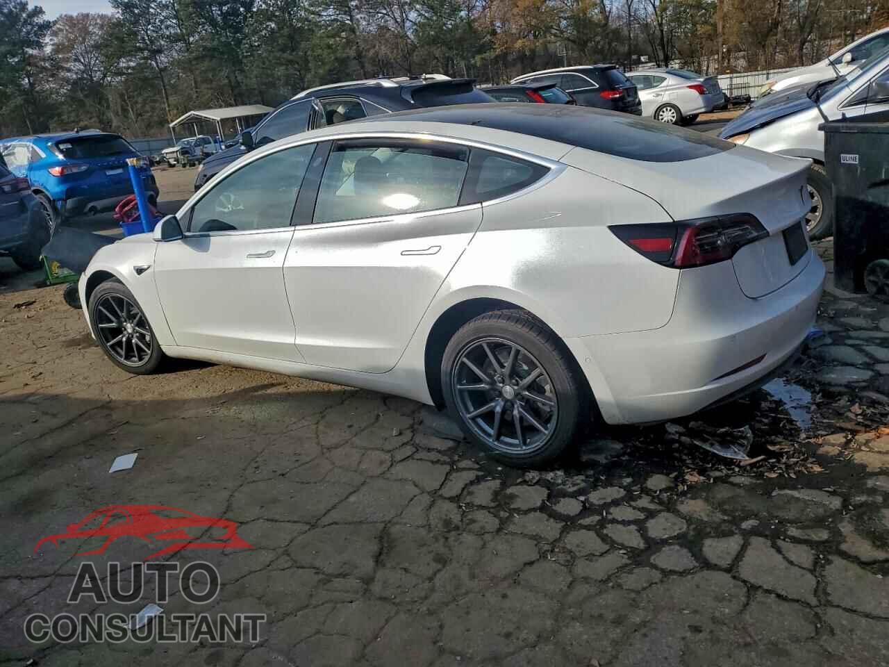 TESLA MODEL 3 2019 - 5YJ3E1EA8KF425251
