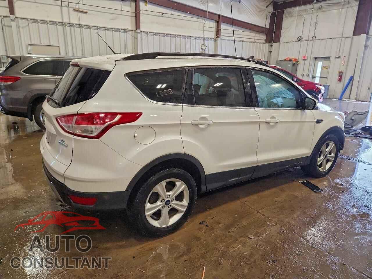 FORD ESCAPE 2016 - 1FMCU0GX4GUA73858