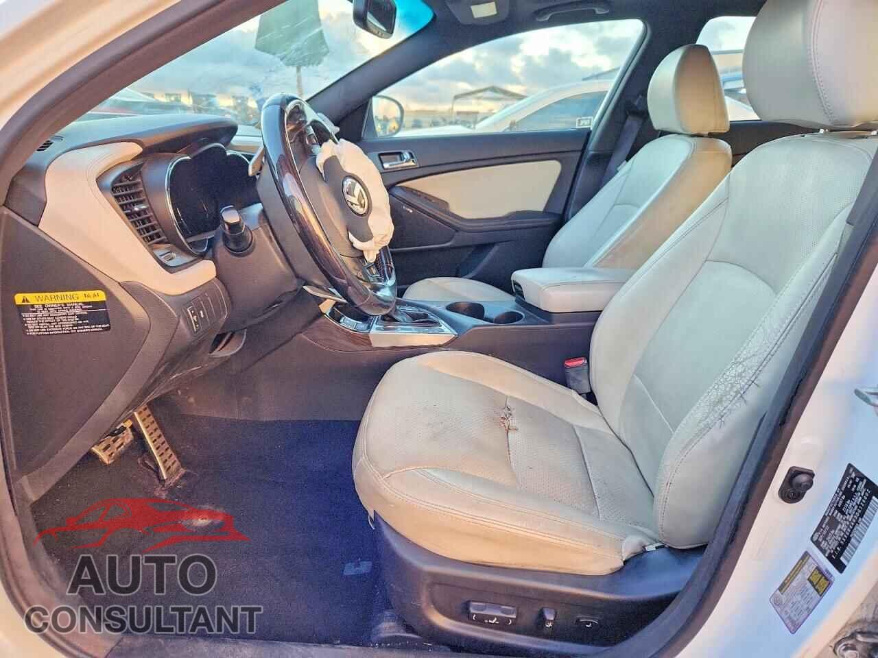 KIA OPTIMA 2013 - 5XXGR4A63DG126002