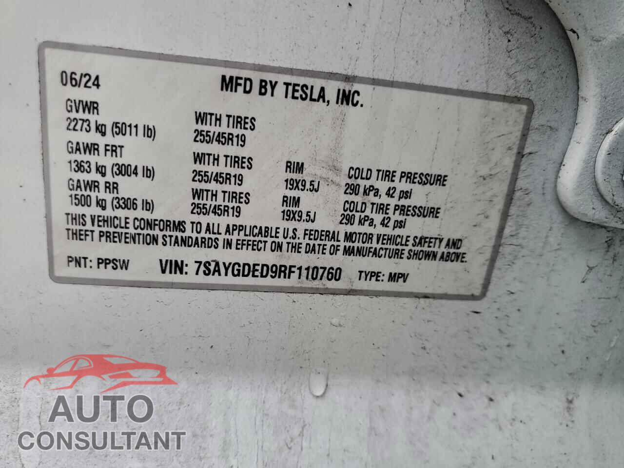 TESLA MODEL Y 2024 - 7SAYGDED9RF110760