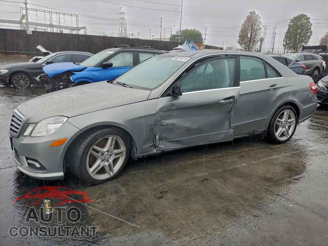 MERCEDES-BENZ E-CLASS 2011 - WDDHF5GB4BA472260