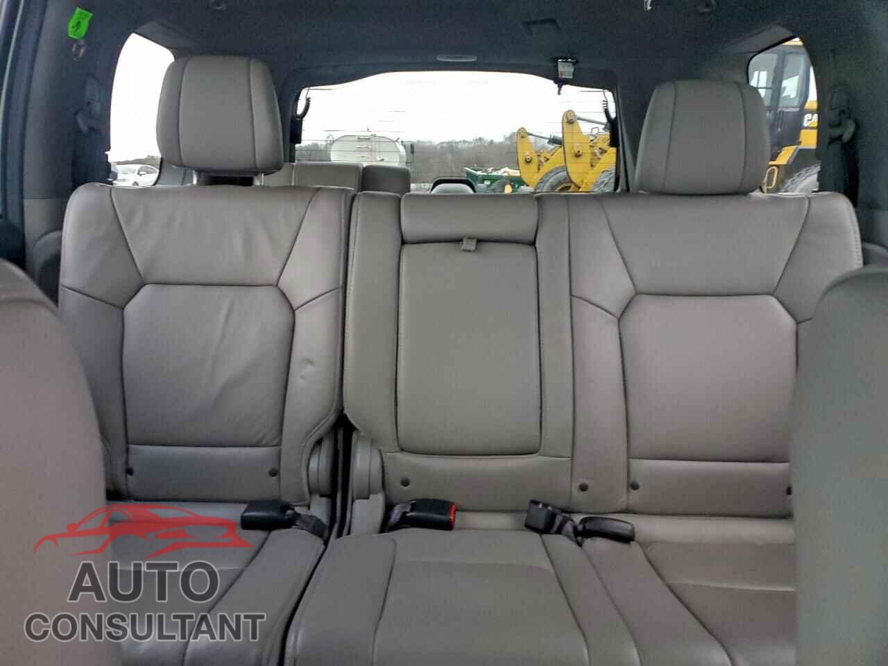 HONDA PILOT 2013 - 5FNYF4H56DB006711