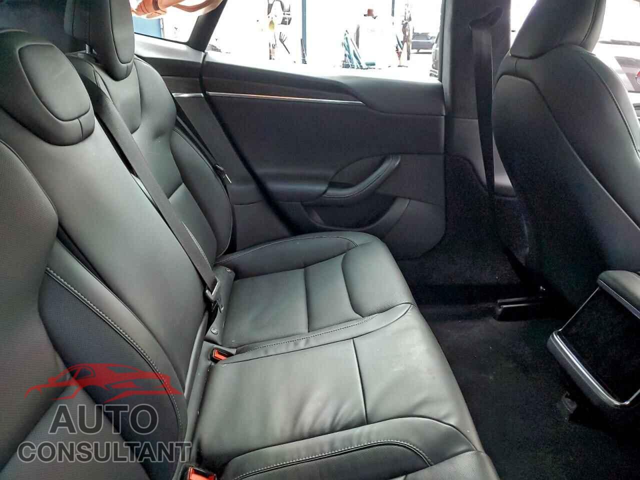 TESLA MODEL S 2021 - 5YJSA1E68MF439639