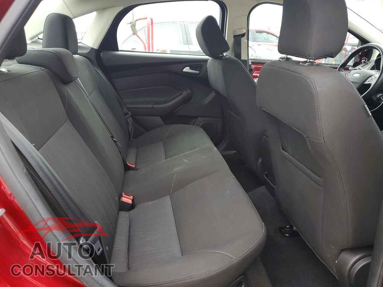 FORD FOCUS 2017 - 1FADP3H21HL325664
