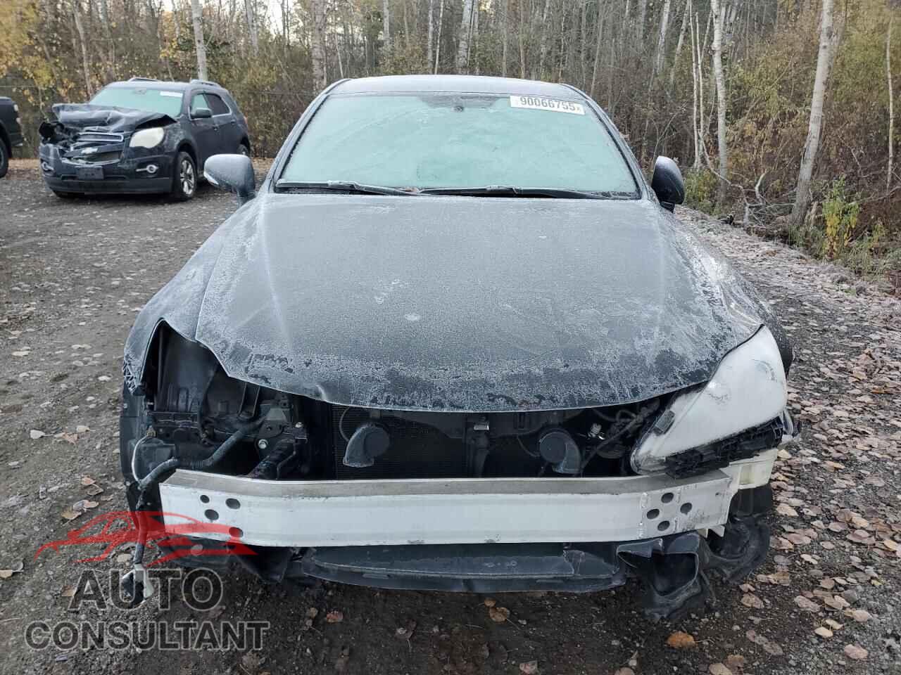LEXUS IS 2011 - JTHCF5C21B2035173