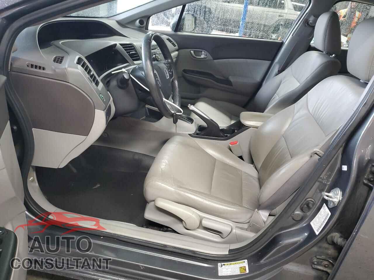 HONDA CIVIC 2012 - 2HGFB2F90CH592040