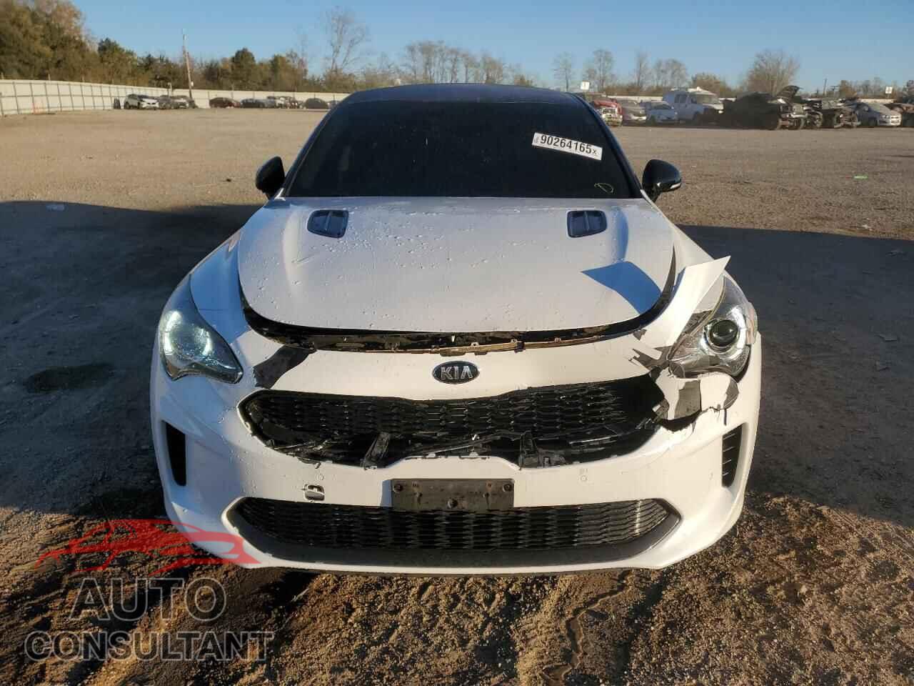 KIA STINGER 2018 - KNAE15LA7J6017538
