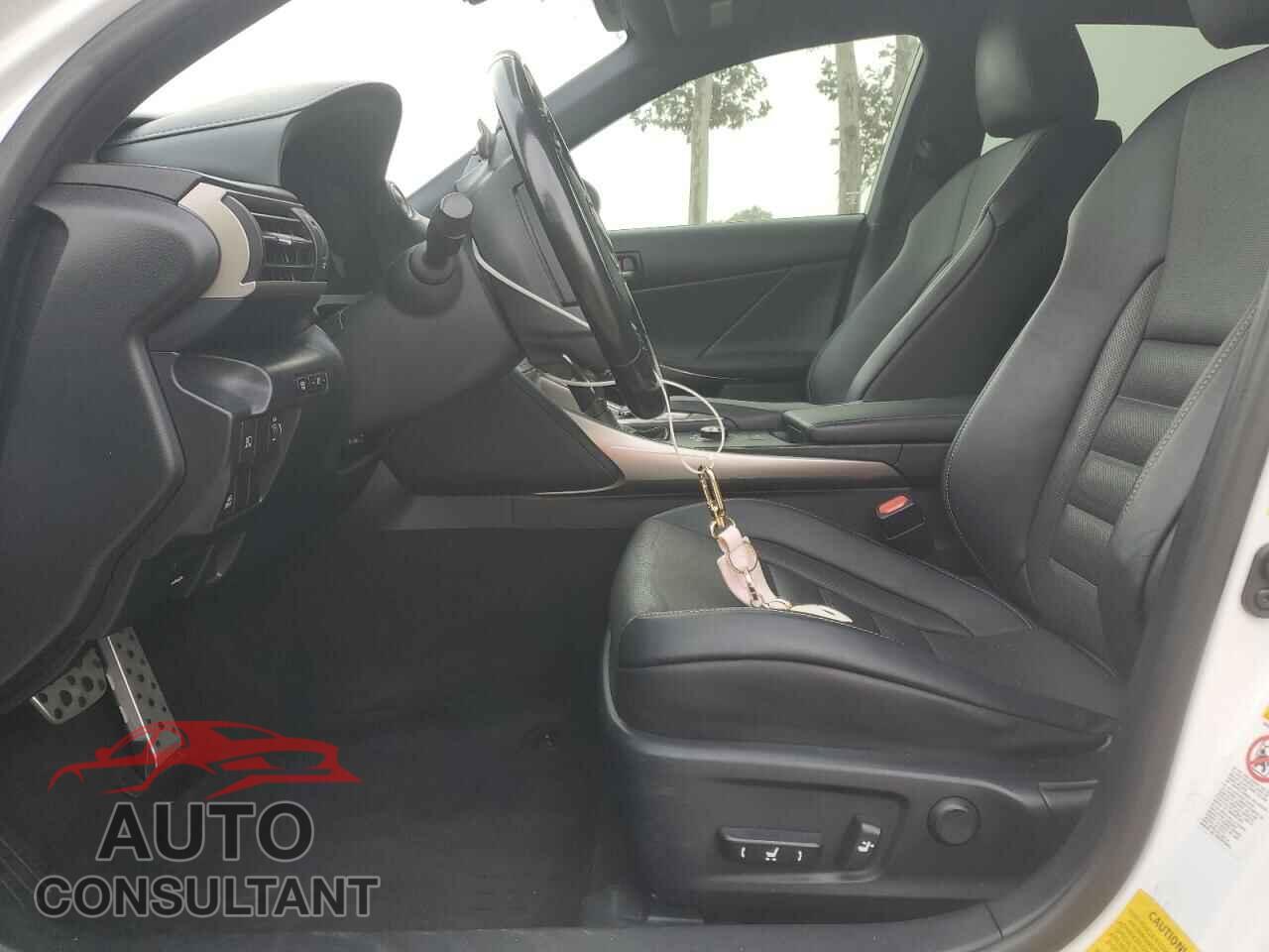 LEXUS IS 2017 - JTHBA1D26H5045111