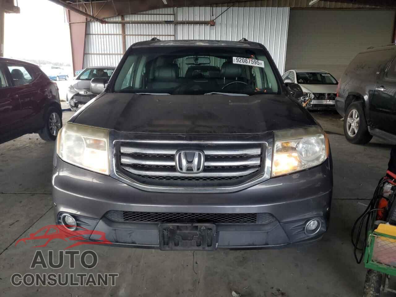 HONDA PILOT 2013 - 5FNYF4H97DB046413