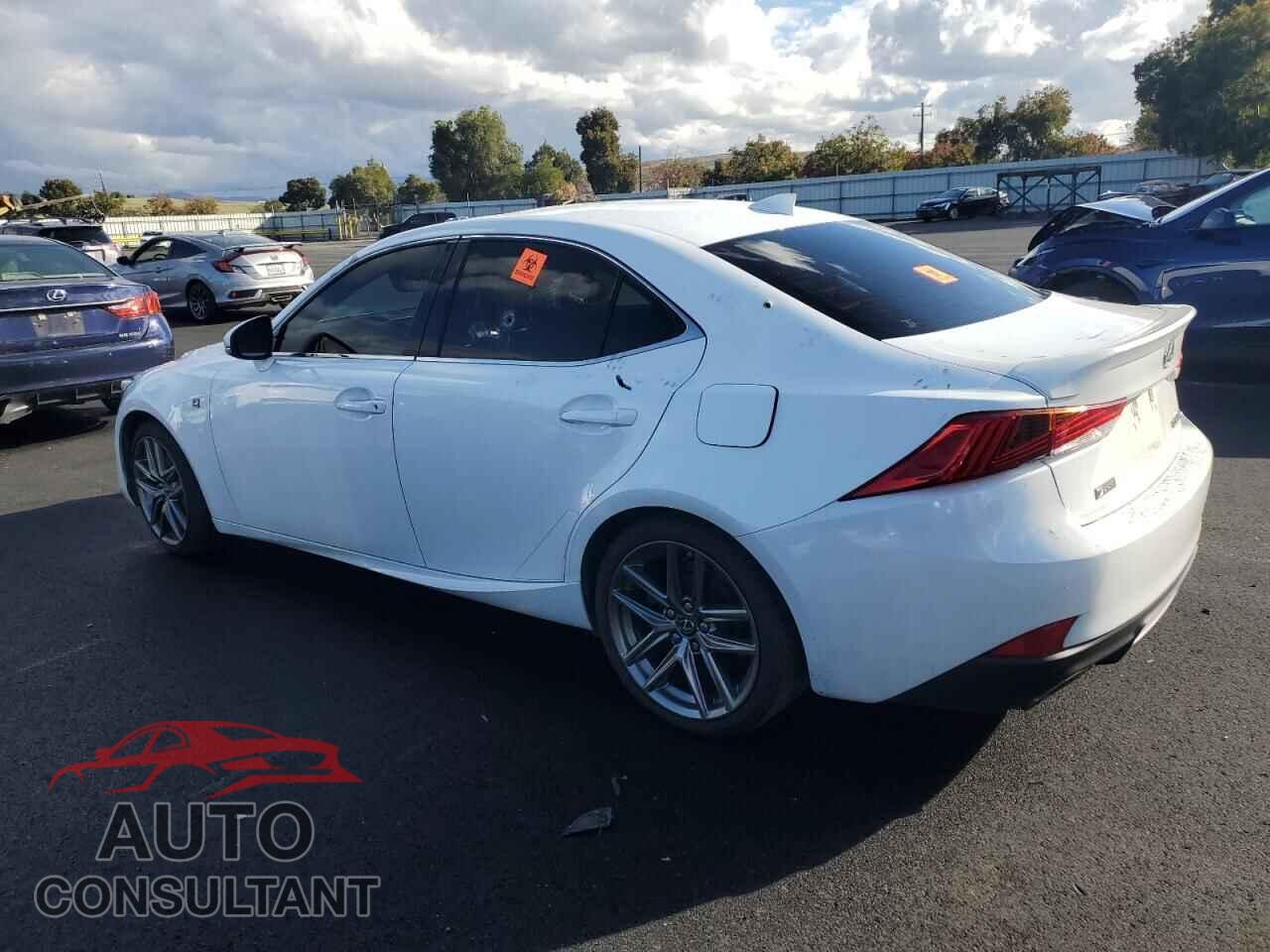 LEXUS IS 2017 - JTHBA1D29H5044874