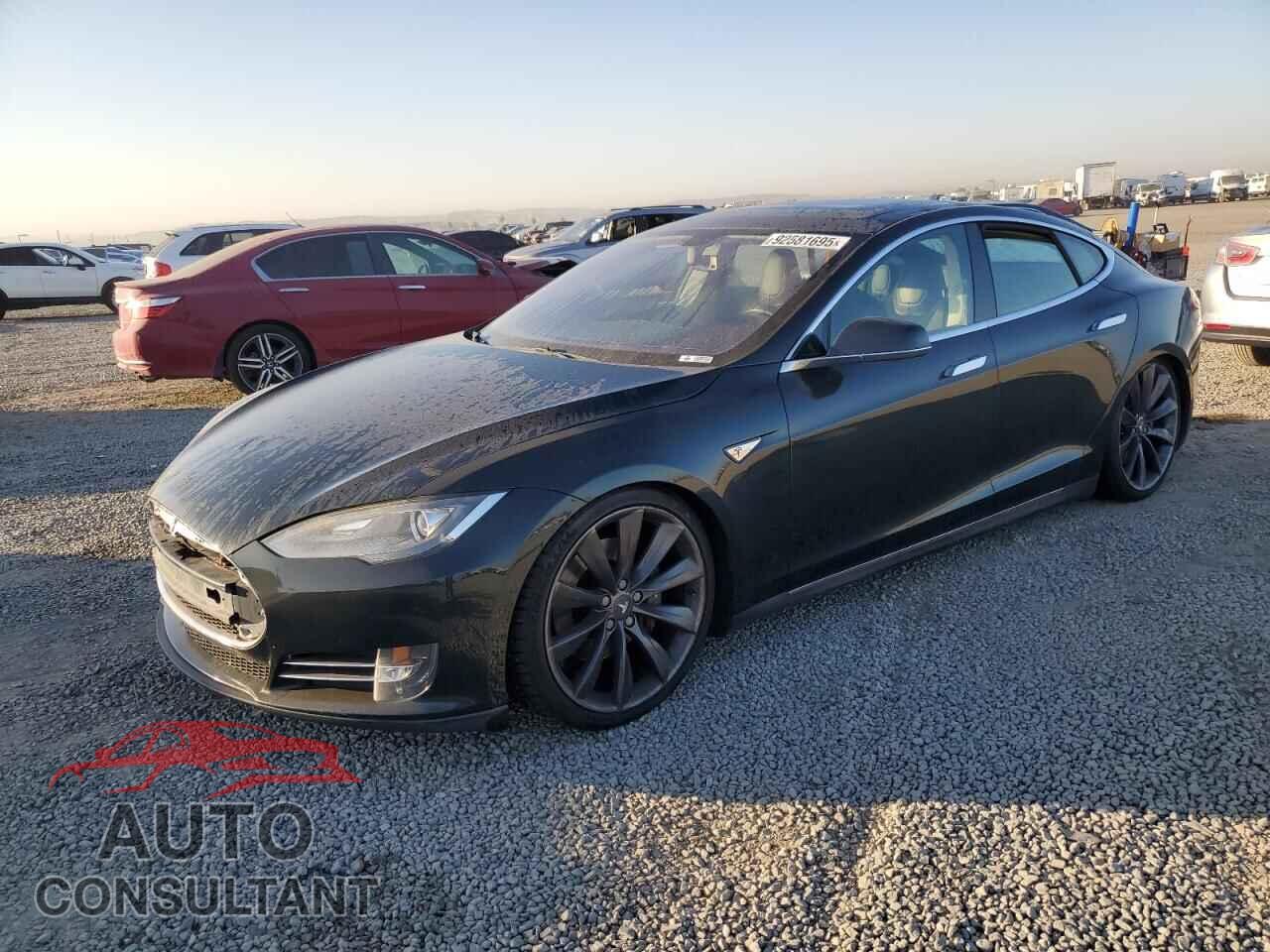 TESLA MODEL S 2012 - 5YJSA1CP6CFP02947