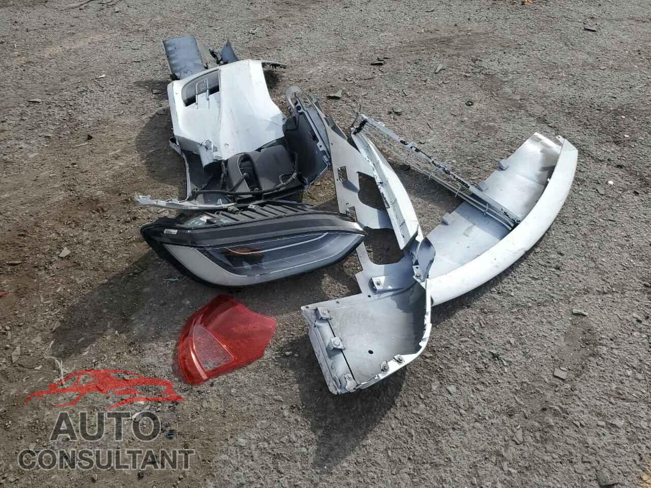 TESLA MODEL X 2016 - 5YJXCBE27GF027266