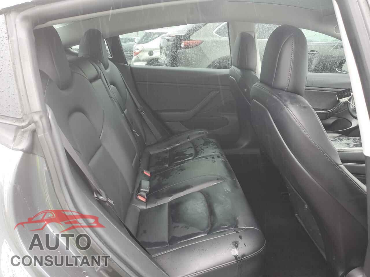 TESLA MODEL 3 2019 - 5YJ3E1EA4KF300909