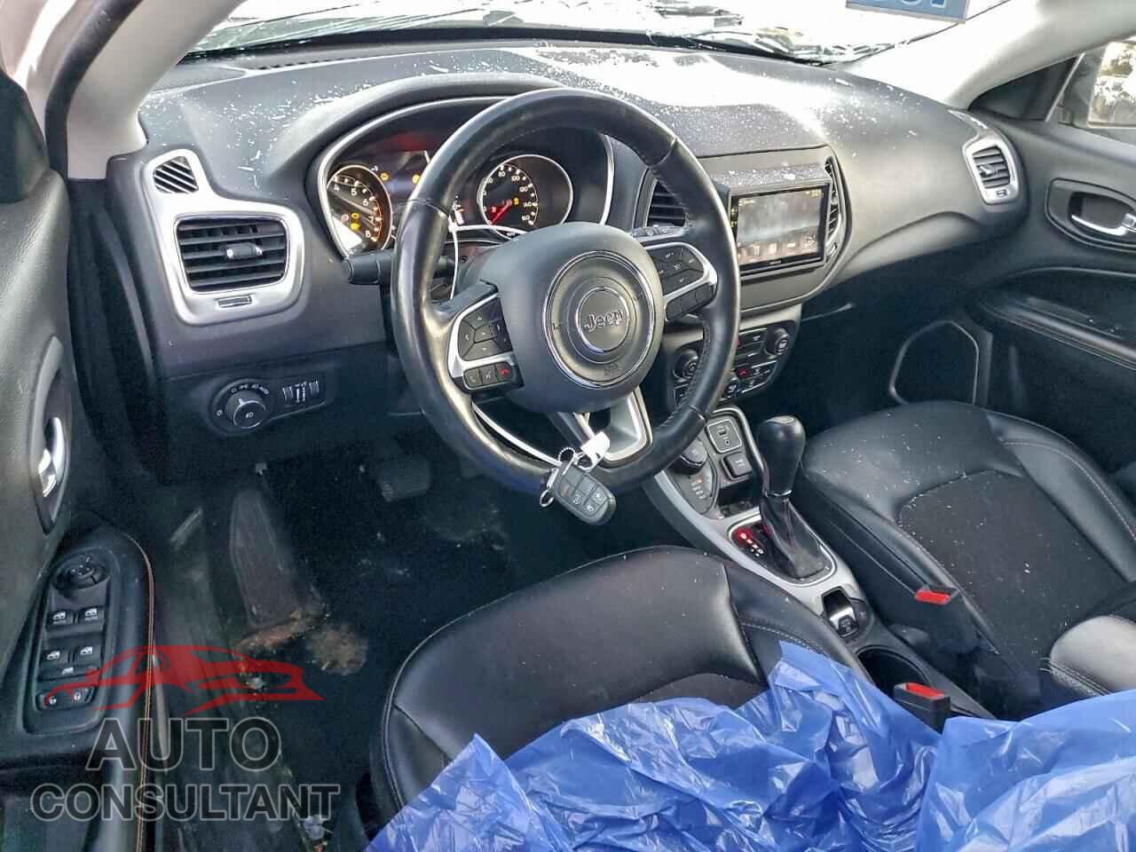 JEEP COMPASS 2018 - 3C4NJDBB1JT400470