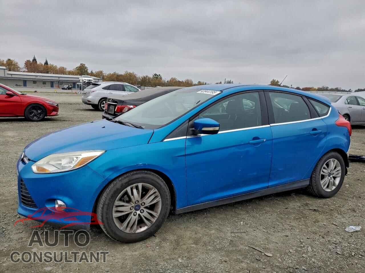 FORD FOCUS 2012 - 1FAHP3M25CL372468