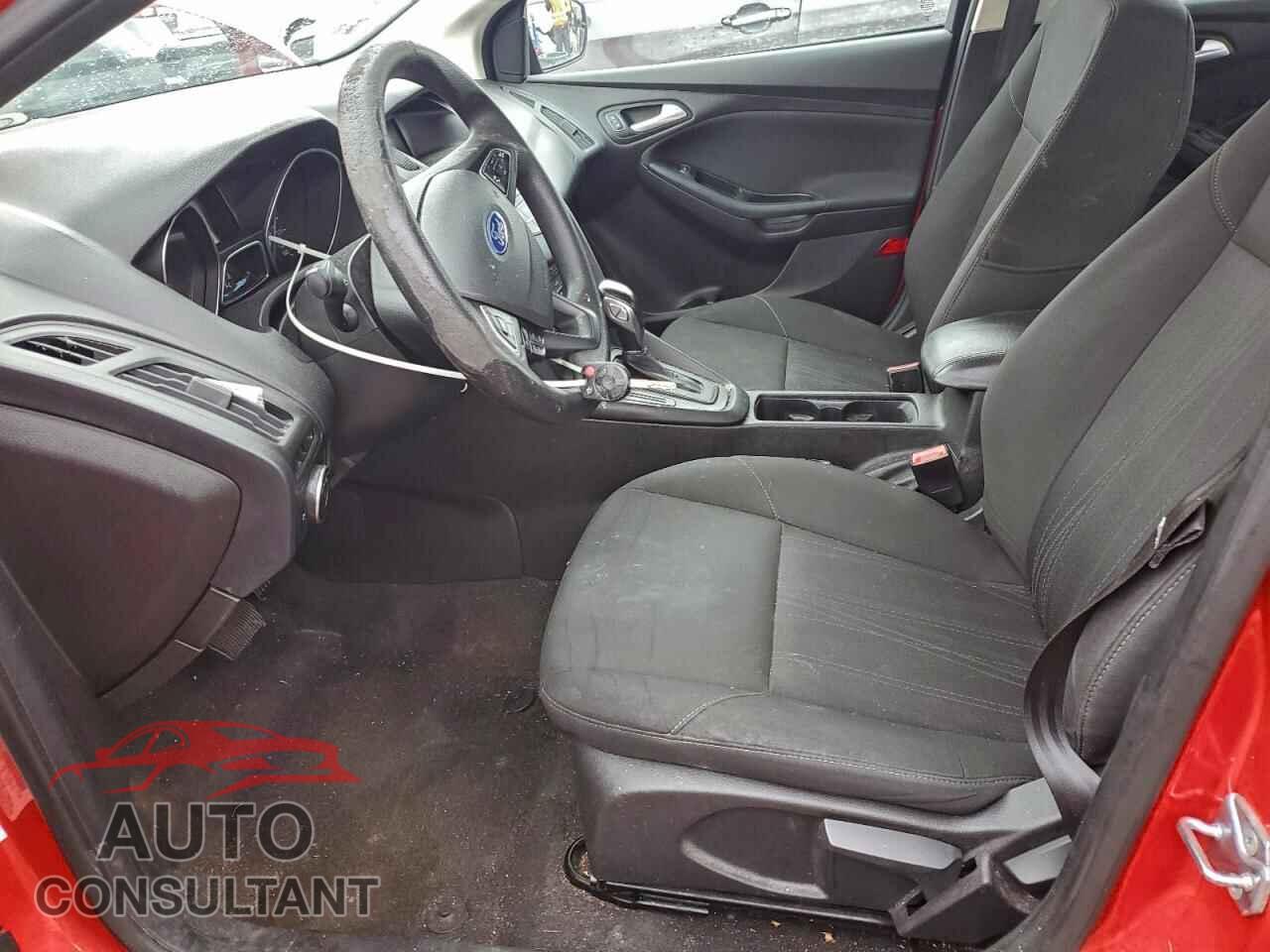 FORD FOCUS 2016 - 1FADP3F24GL392406