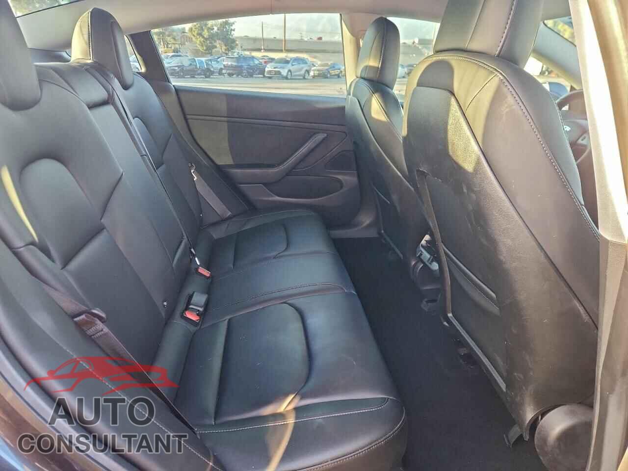 TESLA MODEL 3 2018 - 5YJ3E1EA9JF014049