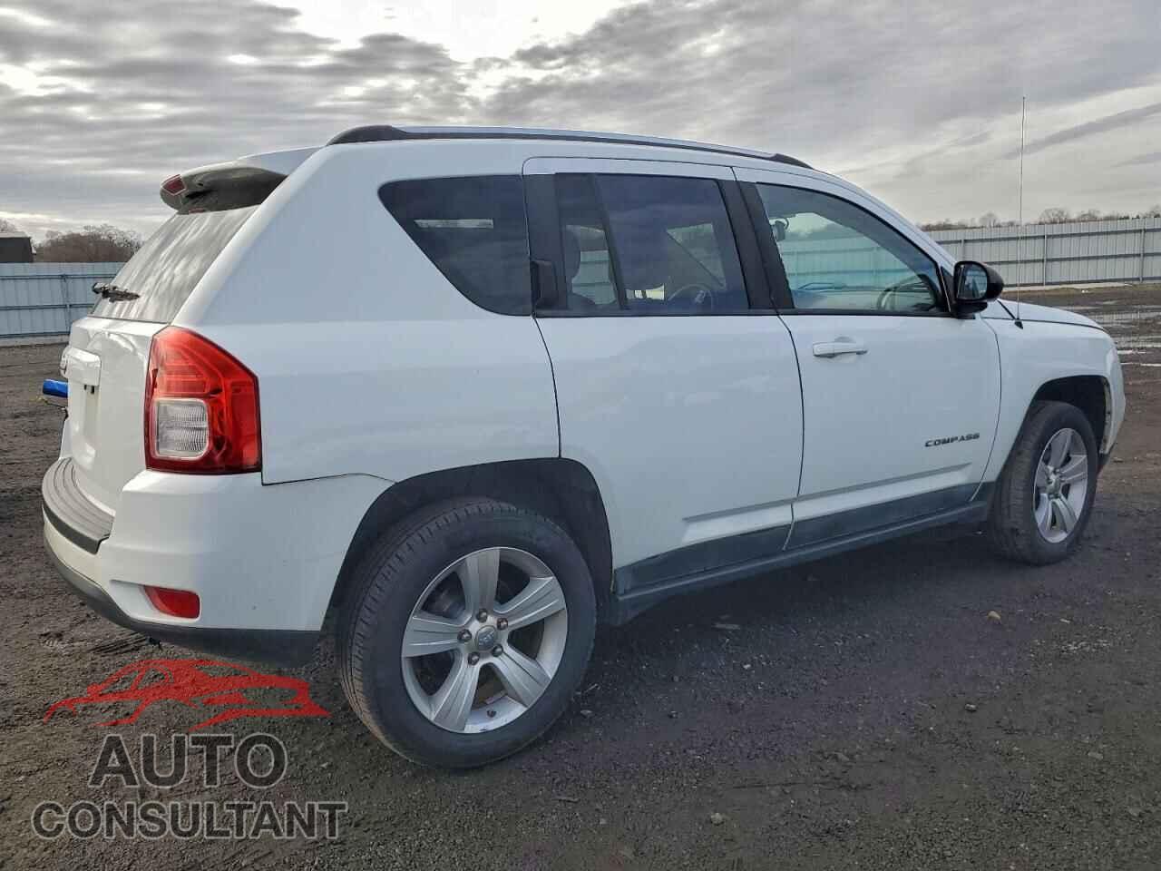 JEEP COMPASS 2011 - 1J4NF1FB5BD280023