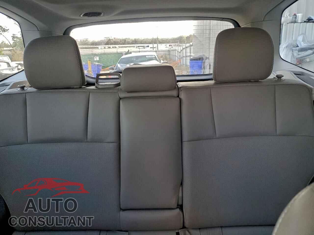 SUBARU FORESTER 2017 - JF2SJARC9HH508734
