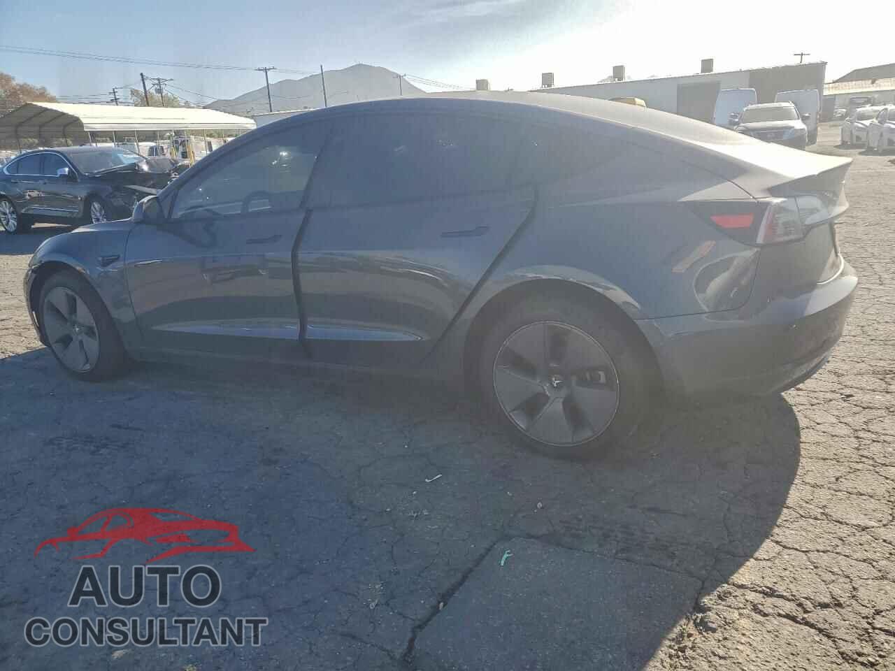 TESLA MODEL 3 2022 - 5YJ3E1EB4NF194765
