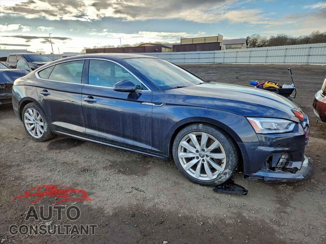 AUDI A5 2018 - WAUBNCF53JA114615