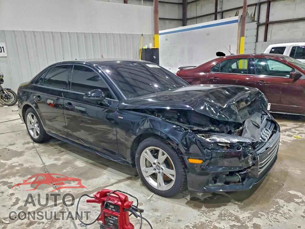 AUDI A4 2018 - WAUDNAF40JA085854