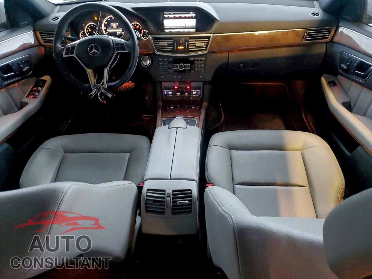 MERCEDES-BENZ E-CLASS 2013 - WDDHF5KB0DA729019