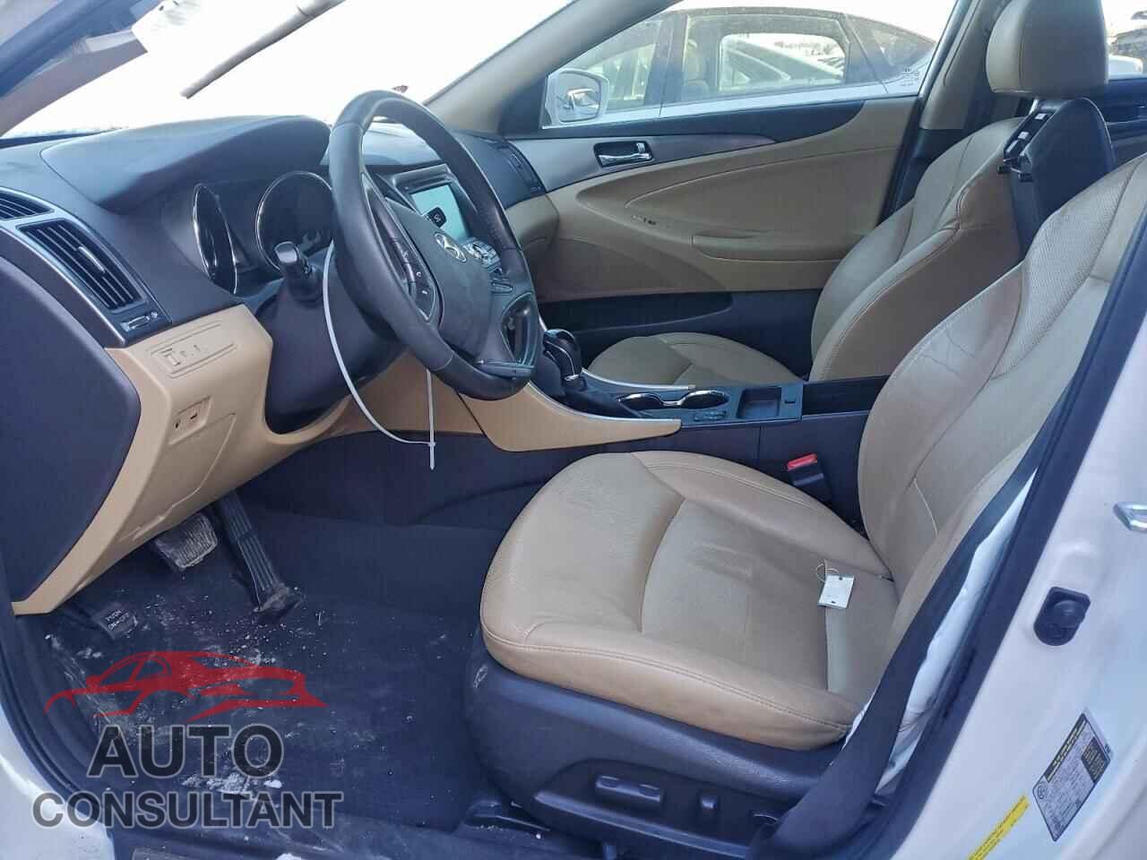 HYUNDAI SONATA 2012 - KMHEC4A44CA036189