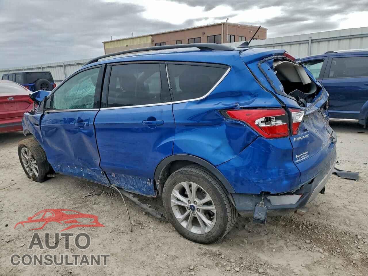 FORD ESCAPE 2018 - 1FMCU0HD2JUB27329