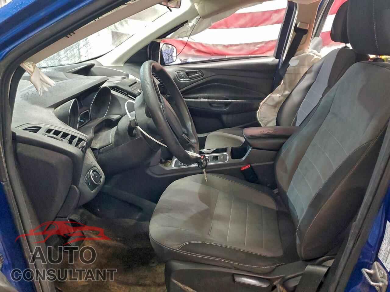 FORD ESCAPE 2017 - 1FMCU0F73HUD70865