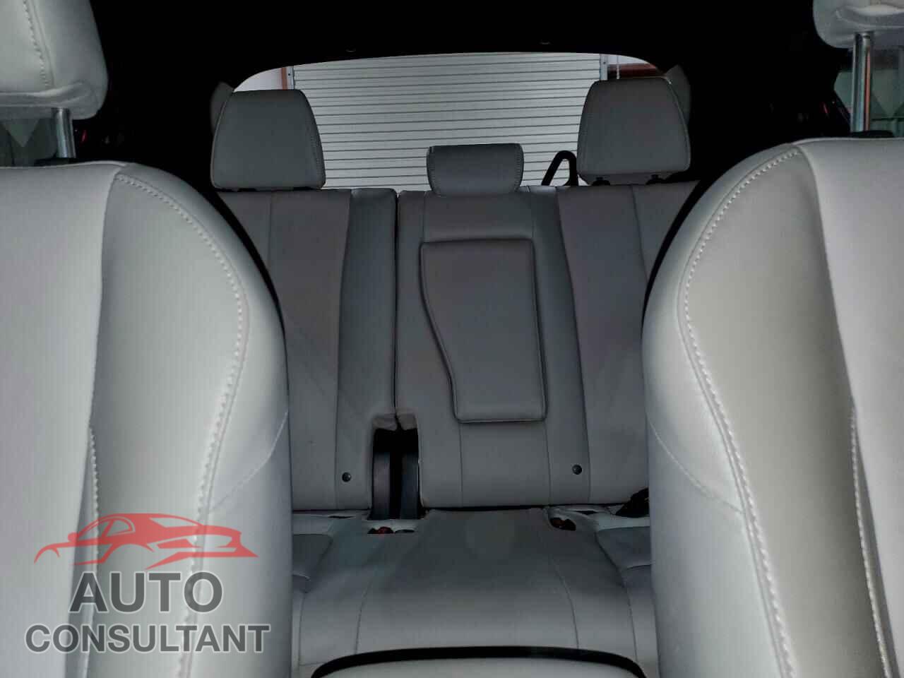 MITSUBISHI ECLIPSE 2023 - JA4ATWAA5PZ037499