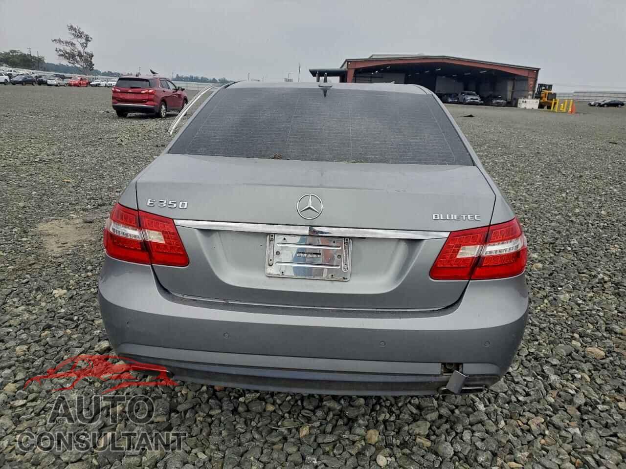 MERCEDES-BENZ E-CLASS 2011 - WDDHF2EB4BA382723