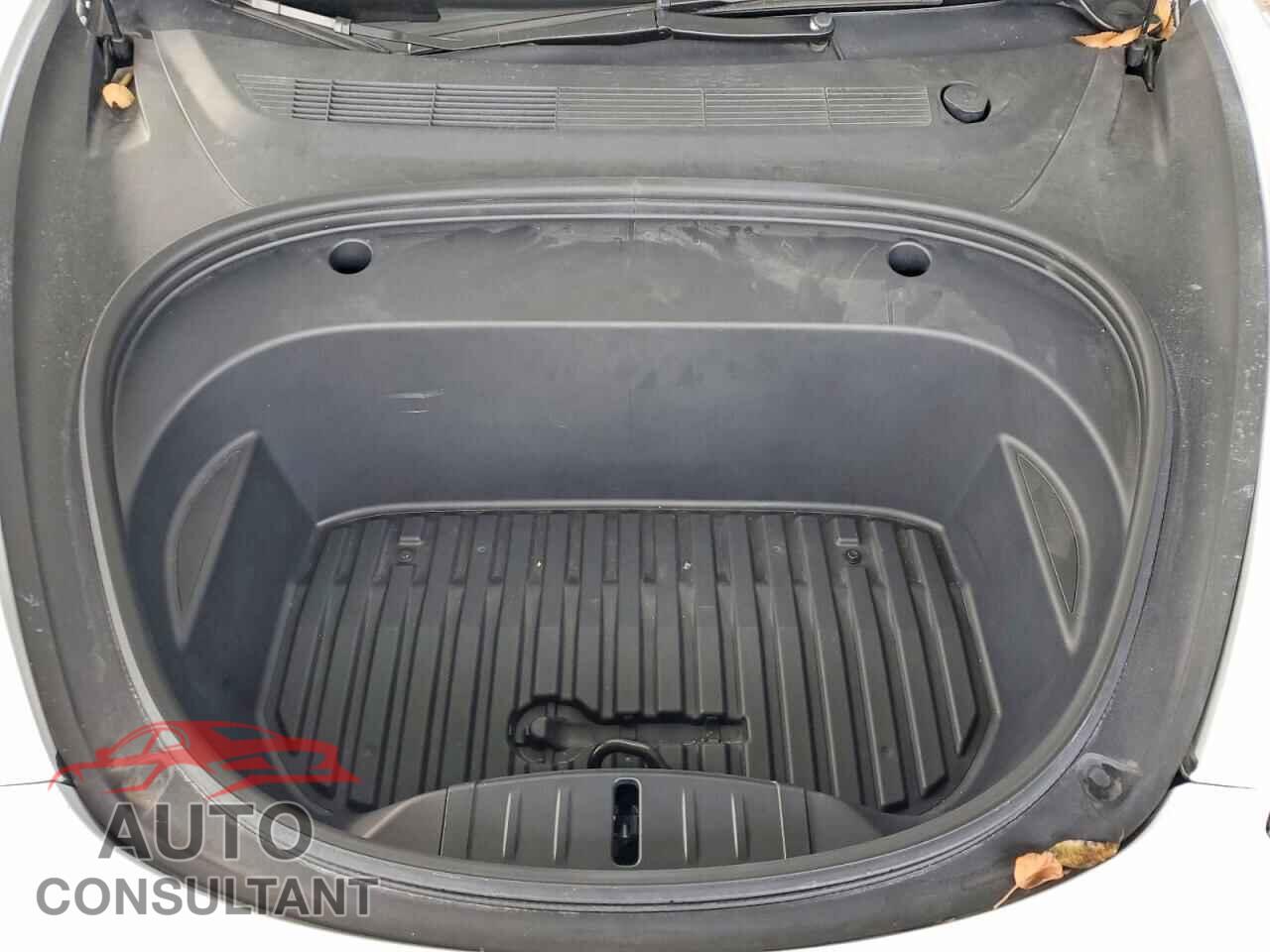 TESLA MODEL 3 2023 - 5YJ3E1EC9PF549036