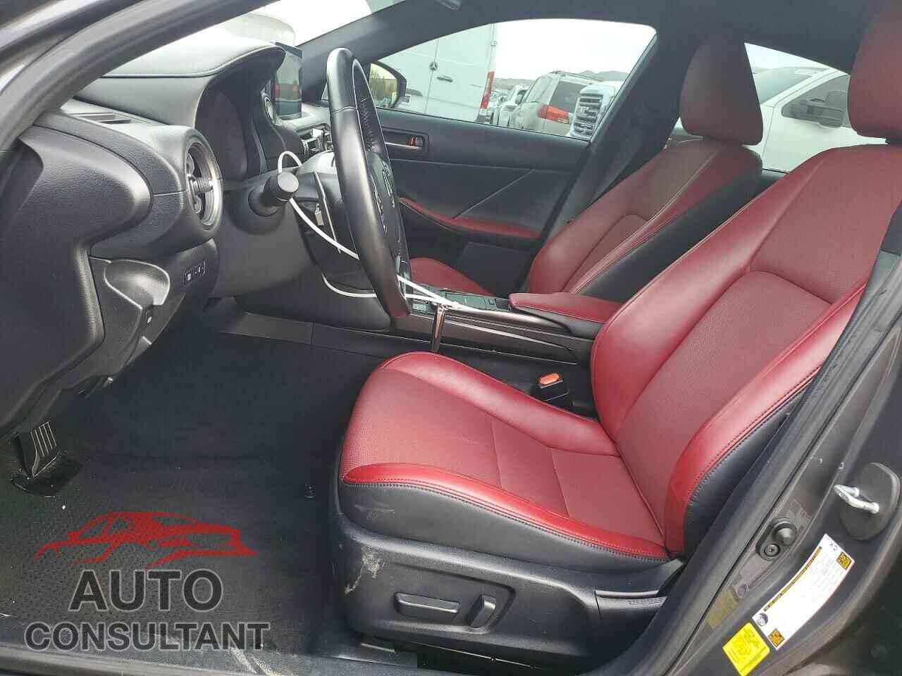 LEXUS IS 2021 - JTHCA1D29M5114498